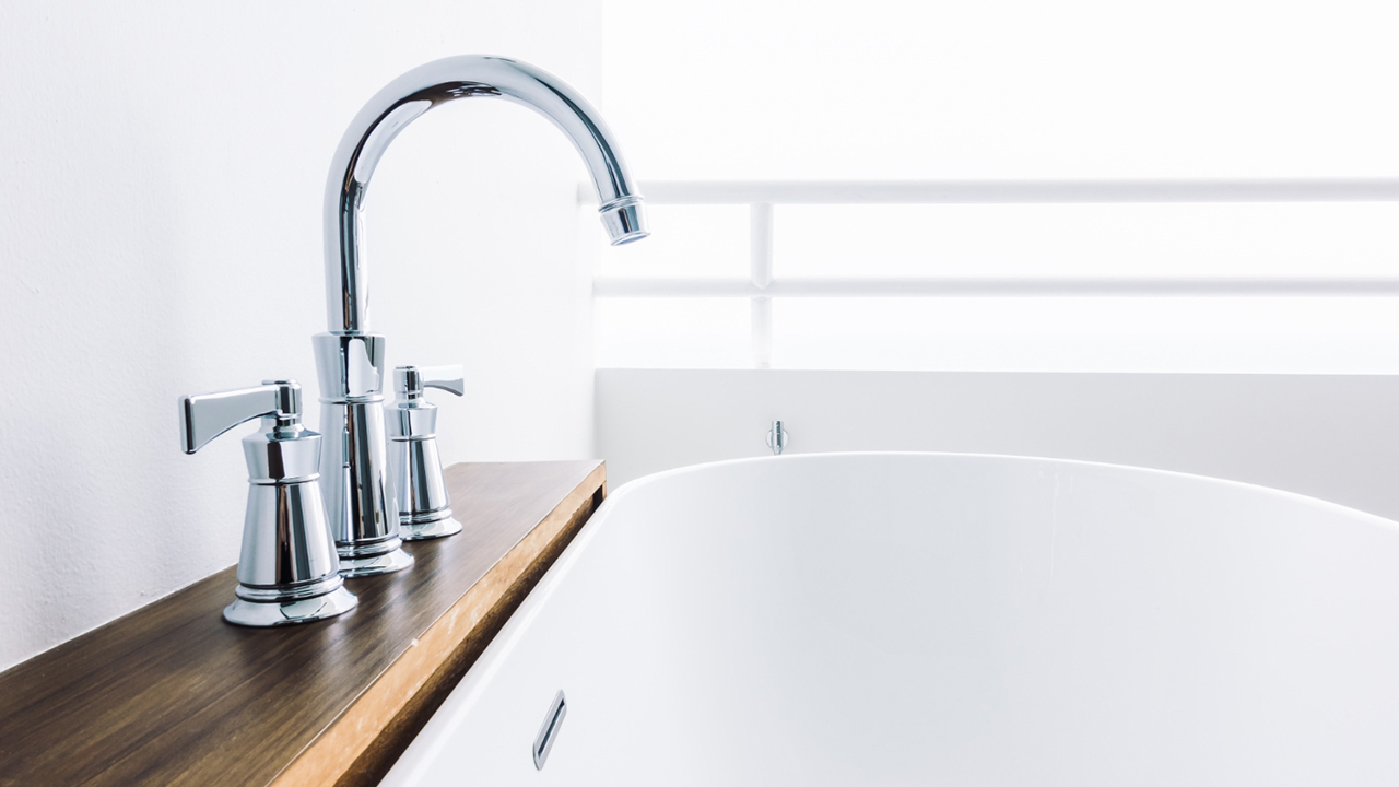 A Buyer’s Guide to Selecting the Perfect Bathroom Faucets