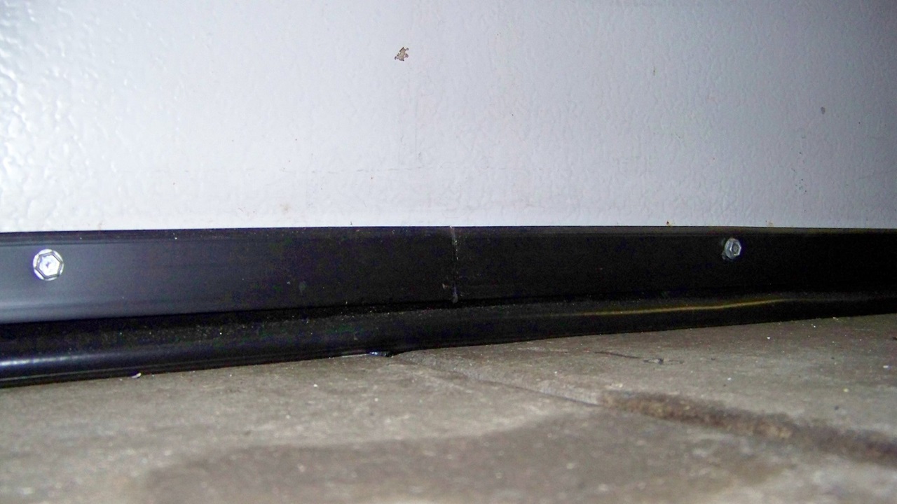 Benefits of Garage Door Top Brackets in Residential Doors