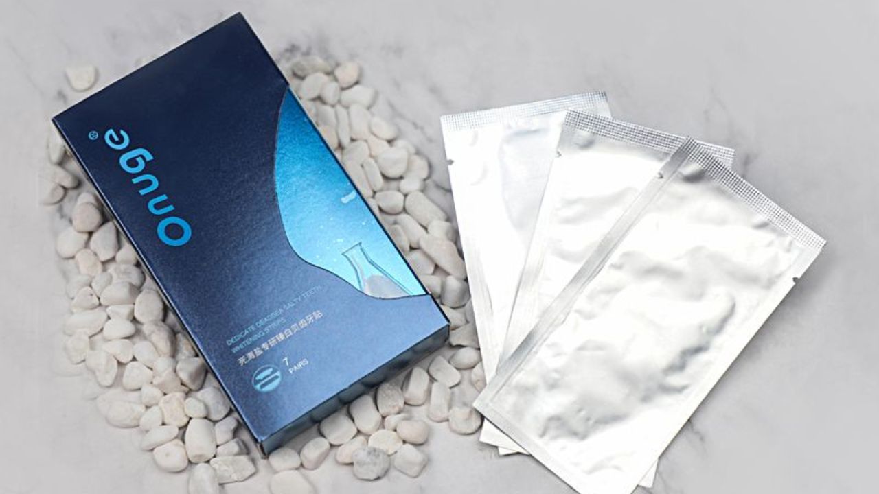 Why Dead Sea Salt Whitening Strips? Benefits and Features